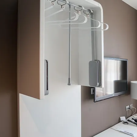 Отель 8piuhotel