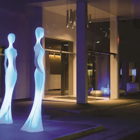 8piuhotel 4* Лечче