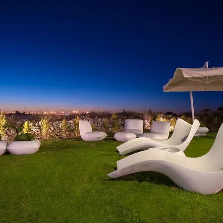 8piuhotel Отель Лечче