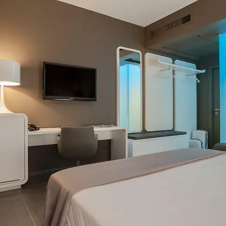 8piuhotel 4* Лечче